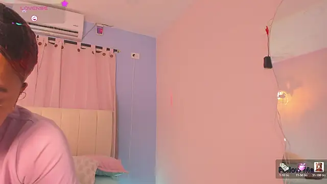 Snapshot of sweetkimmie_ chatting on 15, 5, 2026 sweetkimmie online show from 15, 5, 2026