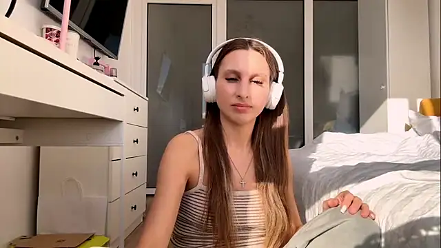 LynetteMerino online show from 5, 4, 2026