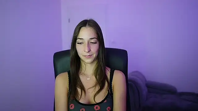 Crystalbrunette18 online show from 1, 6, 2026
