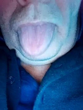 Snapshot of lickboy40 chatting on 18, 5, 2026 lickboy40 online show from 18, 5, 2026