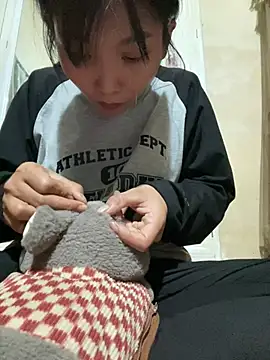   Mochi squirt   online show from 3, 5, 2026