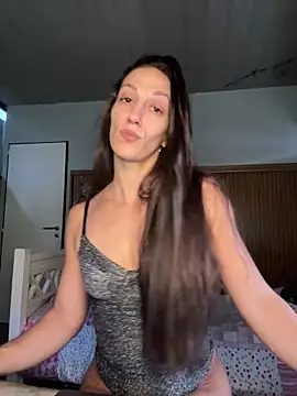 Snapshot of canduxgirl chatting on 15, 5, 2026 canduxgirl online show from 15, 5, 2026