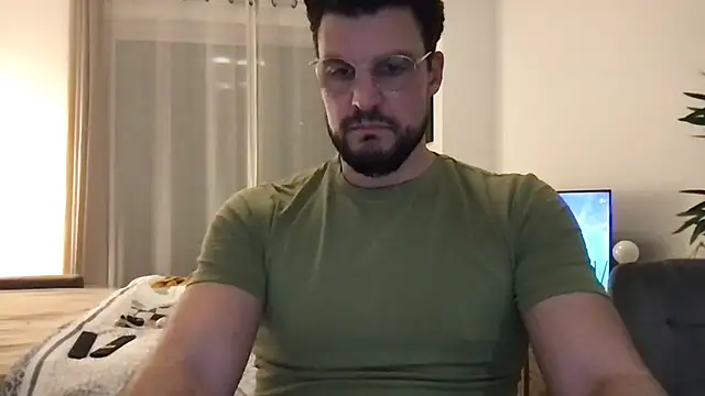 YoloNude online show from 10, 4, 2026