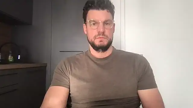 YoloNude online show from 7, 4, 2026