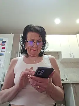 LaliaMia online show from 9, 4, 2026