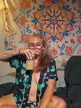 Blondejenn online show from 22, 7, 2026