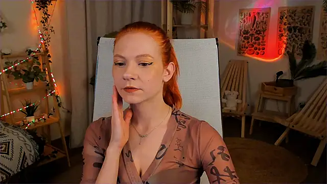 Snapshot of LisaAris chatting on 24, 4, 2026 LisaAris online show from 24, 4, 2026