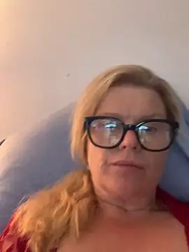 Snapshot of Love_Lee_xo chatting on 15, 6, 2026 Love Lee xo online show from 15, 6, 2026