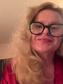 Snapshot of Love_Lee_xo chatting on 2, 6, 2026 Love Lee xo online show from 2, 6, 2026