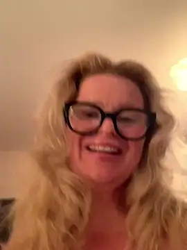 Snapshot of Love_Lee_xo chatting on 29, 5, 2026 Love Lee xo online show from 29, 5, 2026
