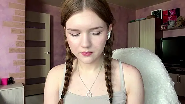 DorotaMeowtTo online show from 13, 5, 2026
