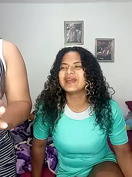 Peluchita girl online show from 21, 4, 2026