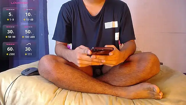 Snapshot of felipecams chatting on 13, 5, 2026 felipecams online show from 13, 5, 2026