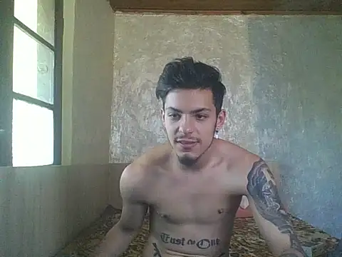 Snapshot of robertmrn112 chatting on 27, 5, 2026 robertmrn112 online show from 27, 5, 2026