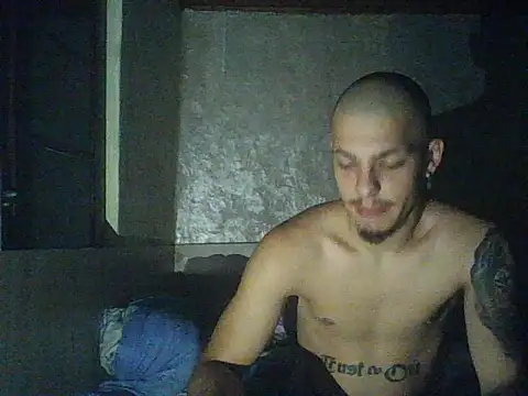 Snapshot of robertmrn112 chatting on 4, 6, 2026 robertmrn112 online show from 4, 6, 2026