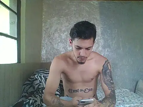 Snapshot of robertmrn112 chatting on 22, 5, 2026 robertmrn112 online show from 22, 5, 2026