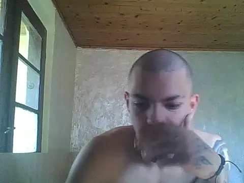 Snapshot of robertmrn112 chatting on 6, 6, 2026 robertmrn112 online show from 6, 6, 2026