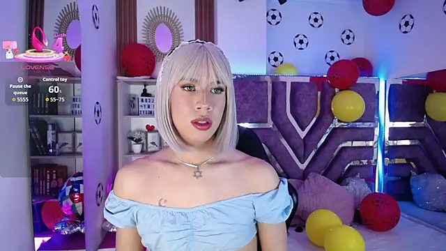 Snapshot of Eva__Walker chatting on 1, 7, 2026 Eva Walker online show from 1, 7, 2026