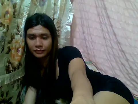 Snapshot of luna_veille chatting on 18, 5, 2026 luna veille online show from 18, 5, 2026