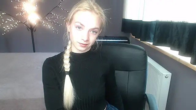 Snapshot of SonnySofia chatting on 22, 4, 2026 SonnySofia online show from 22, 4, 2026