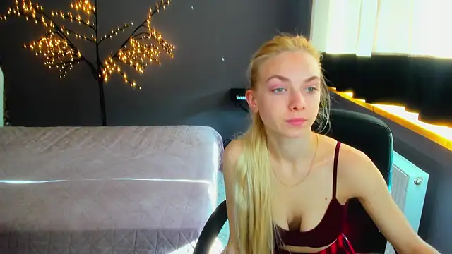 Snapshot of SonnySofia chatting on 28, 4, 2026 SonnySofia online show from 28, 4, 2026