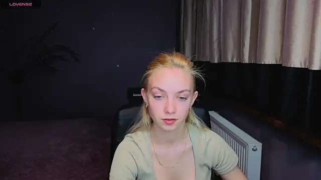 Snapshot of SonnySofia chatting on 8, 5, 2026 SonnySofia online show from 8, 5, 2026