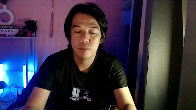 Snapshot of akiramoore chatting on 31, 5, 2026 akiramoore online show from 31, 5, 2026