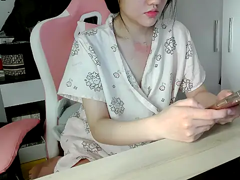 Snapshot of lucienguyen chatting on 30, 6, 2026 lucienguyen online show from 30, 6, 2026