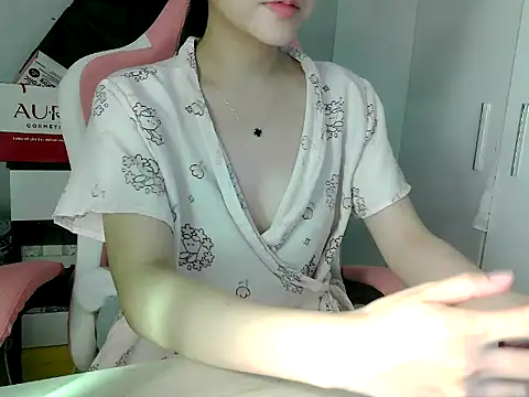 lucienguyen online show from 3, 5, 2026
