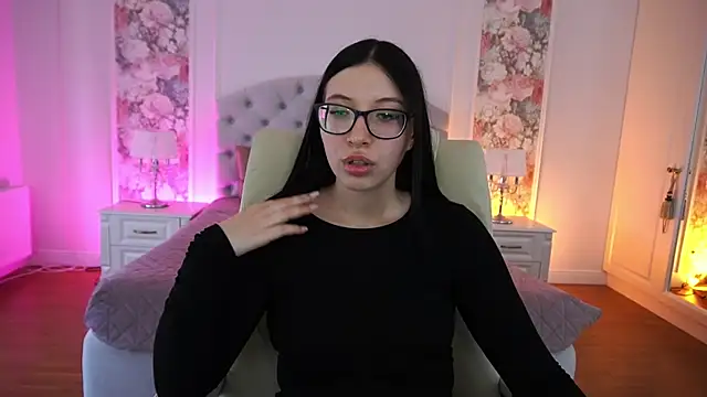 SsoftAura online show from 13, 4, 2026