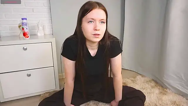 Snapshot of AngelaPratt chatting on 15, 4, 2026 AngelaPratt online show from 15, 4, 2026