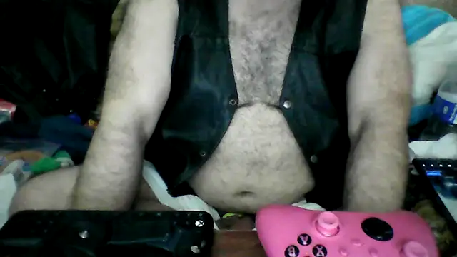 BriTheTopBear online show from 17, 5, 2026