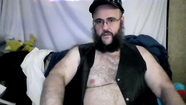 BriTheTopBear online show from 6, 5, 2026