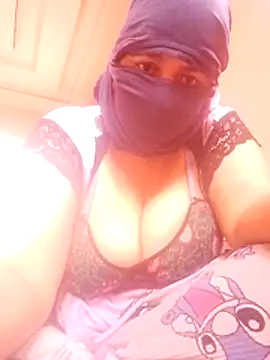 Monita-56 online show from 7, 4, 2026