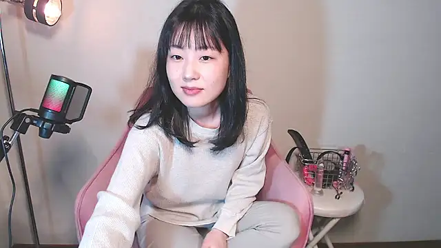 Miachan 01 online show from 21, 5, 2026