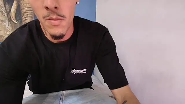 Snapshot of ALEXXXTREM69 chatting on 17, 4, 2026 ALEXXXTREM69 online show from 17, 4, 2026