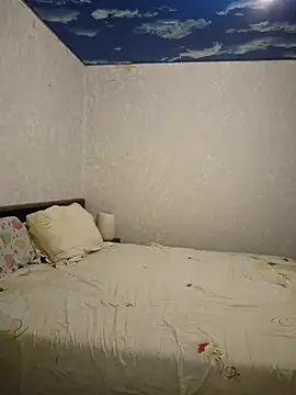 Snapshot of LeonaFox chatting on 6, 7, 2026 LeonaFox online show from 6, 7, 2026