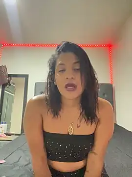 Emily Gaez online show from 7, 4, 2026