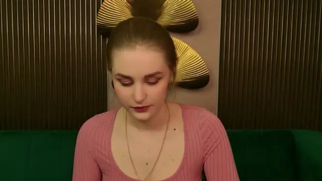 Molly Voses online show from 19, 5, 2026