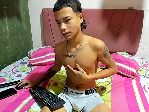 Snapshot of Junior_bebe chatting on 13, 5, 2026 Junior bebe online show from 13, 5, 2026