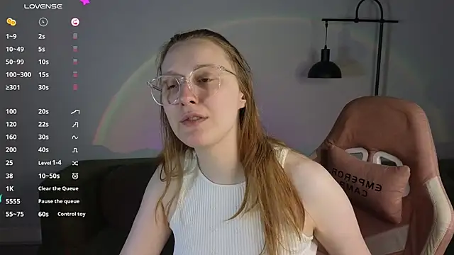 Snapshot of JessieWayy chatting on 12, 5, 2026 JessieWayy online show from 12, 5, 2026