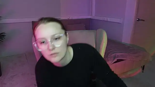 Snapshot of JessieWayy chatting on 19, 5, 2026 JessieWayy online show from 19, 5, 2026