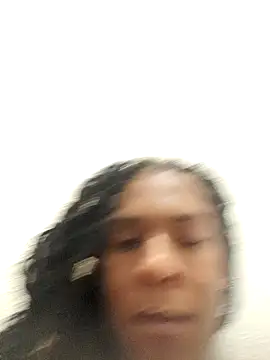 Snapshot of Maggiedot4 chatting on 6, 4, 2026 Maggiedot4 online show from 6, 4, 2026