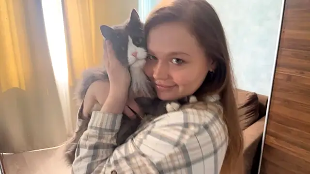 Snapshot of elingibbson chatting on 7, 4, 2026 elingibbson online show from 7, 4, 2026