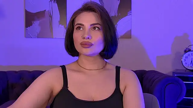 Snapshot of AdrianaToress chatting on 25, 5, 2026 AdrianaToress online show from 25, 5, 2026