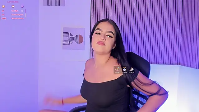 Snapshot of sophia__taylor chatting on 23, 5, 2026 sophia taylor online show from 23, 5, 2026