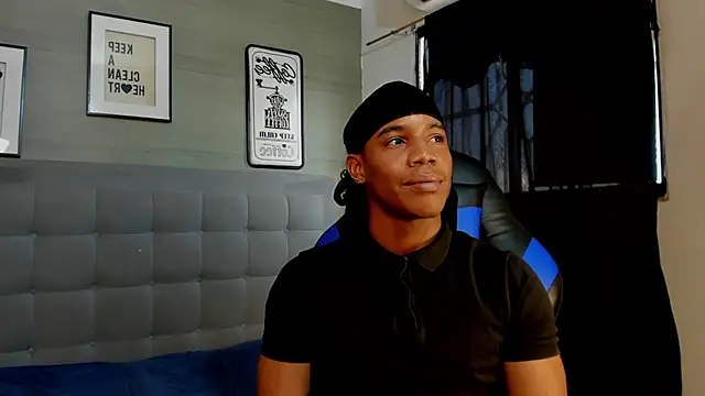 Snapshot of axel_silva4 chatting on 15, 4, 2026 axel silva4 online show from 15, 4, 2026