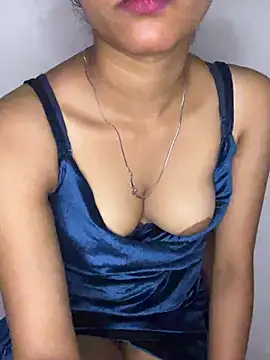 Snapshot of simran-cam chatting on 18, 4, 2026 simran-cam online show from 18, 4, 2026