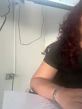 Snapshot of DirtyMerida chatting on 14, 4, 2026 DirtyMerida online show from 14, 4, 2026
