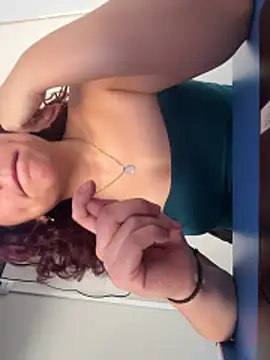 Snapshot of DirtyMerida chatting on 5, 5, 2026 DirtyMerida online show from 5, 5, 2026